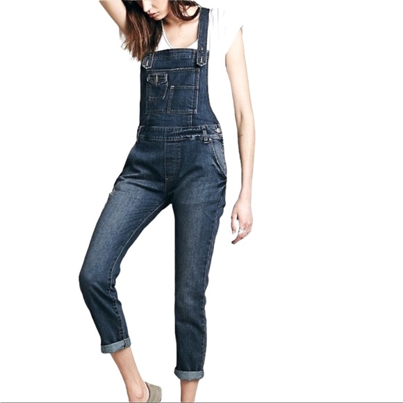 Free People Denim - Women’s Free People Milo Medium Wash Distressed Denim Overalls Sz 25